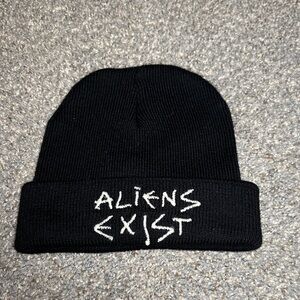 Brandy Melville “Aliens Exist” beanie